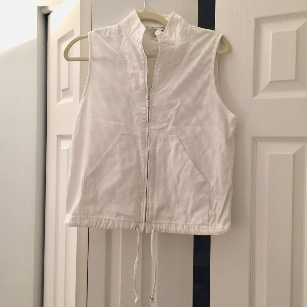 White two piece set